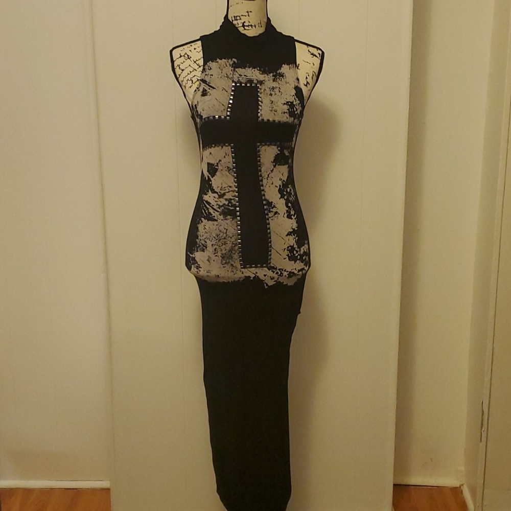 euc fitted dress size sm but fits more for a xs-s